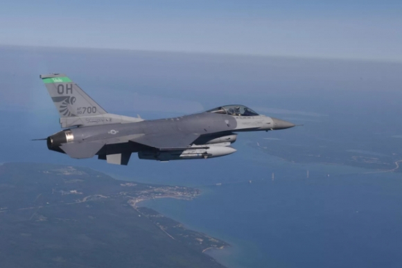 1 Kiev Ky Vong Co The Su Dung F 16 Vao Mua Dong