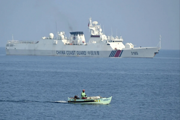 1 Philippines Bac Tin Tau Hai Quan Bi Tau Trung Quoc Xua Duoi