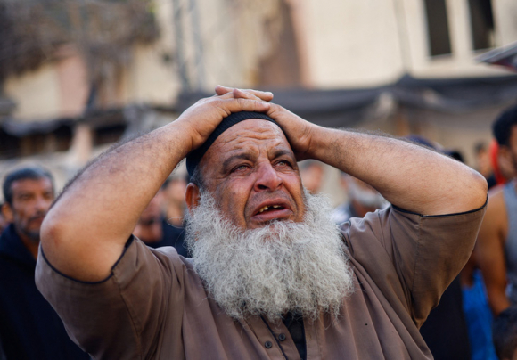 1 Nguoi Palestine Mao Hiem So Tan Duoi Mua Bom Cua Israel