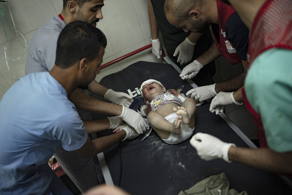 2 Benh Vien Gaza Dan Can Dien Tre So Sinh Lam Nguy