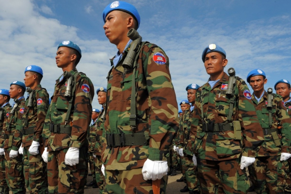 1 Campuchia So Tan Khoang 100 Linh Gin Giu Hoa Binh Khoi Mali