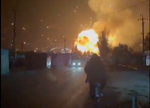 1 Kho Dan Cua Nga Boc Chay O Sedovo Gan Mariupol   Luc Luong Vu Trang Ukraine Co The Van Hanh Atacms
