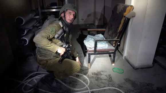 4 Israel Cong Bo Hinh Anh Noi Hamas Nghi Giau Vu Khi Va Con Tin O Gaza