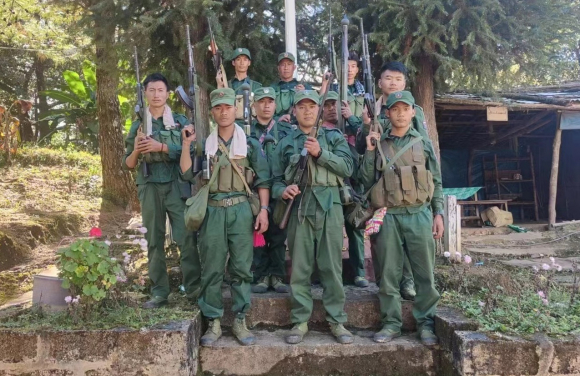 1 Quan Noi Day Myanmar Tan Cong Nang Ne Tha Hang Tram Qua Bom
