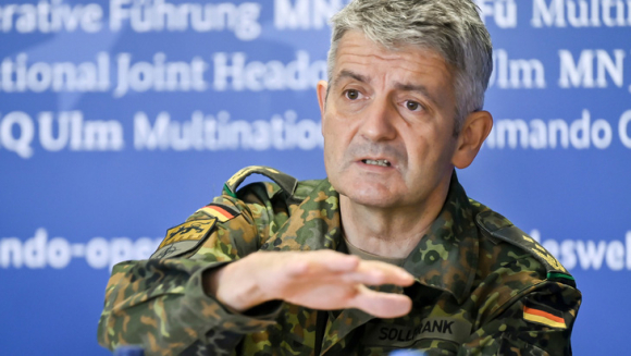 1 Nato Keu Goi Lap Schengen Quan Su De Phan Ung Nhanh Voi Nga