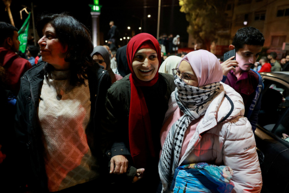 1 Israel Tha 39 Nguoi Palestine Bat 17 Nguoi Khac Cung Ngay