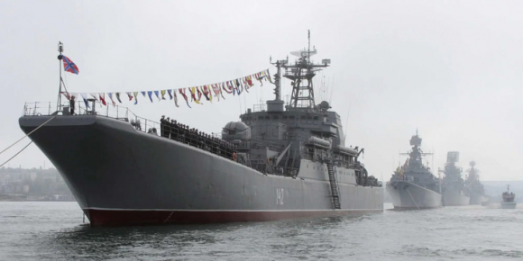 1 May Bay Ukraine Tan Cong Cang Nga Pha Huy Tau Do Bo Lon