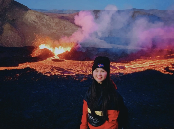 1 Nguoi Viet Ke Chuyen Song Chung Voi Nui Lua Tai Iceland