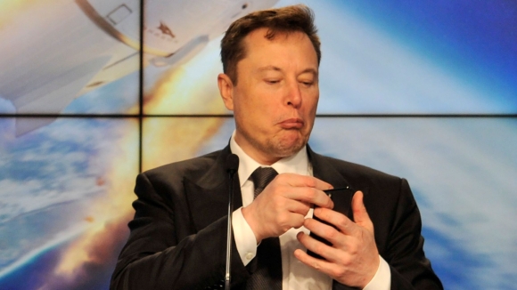 1 Elon Musk Tuyen Bo Se Ngung Dung So Dien Thoai