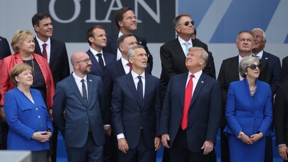 1 Ong Trump Co The Rut My Khoi Nato Neu Tro Lai Nha Trang