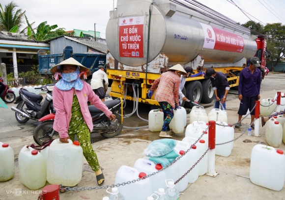 1 Tinh Dau Tien O Mien Tay Cong Bo Han Man Thieu Nuoc Khan Cap