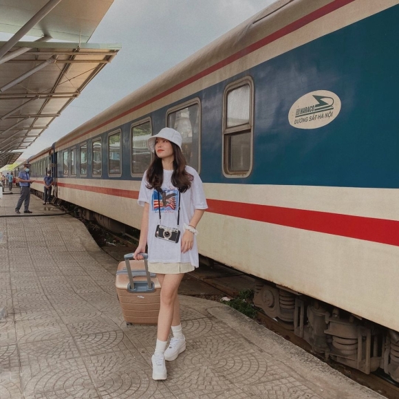 4 Ve May Bay 24 Trieu Dong 6 Nguoi Khach Ha Noi Di Bang Tau Hoa Re Gap 3 Lan