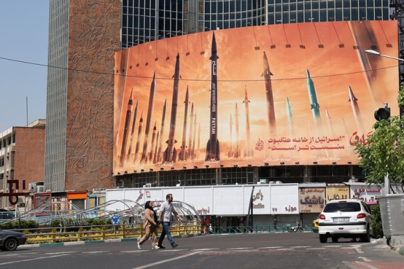 1 Iran   Israel Trong Vong Xoay Tan Cong Dap Tra