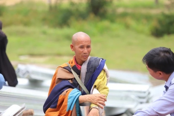 1 Ong Minh Tue Di Tu De Lam Gi