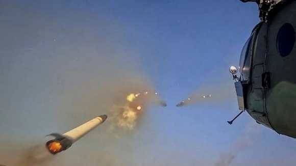 1 Ukraine Ban Ha 29 Uav Trong Dem Nga Xac Nhan Thiet Hai Tai Nha May Loc Dau