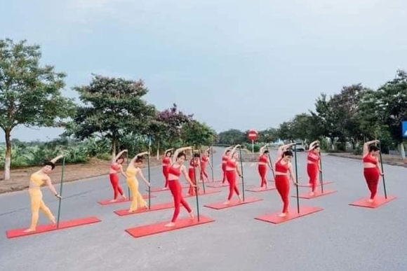 1 Dung Giua Duong De Nhay Nhot Quay Phim Phai Xu Ly Nghiem
