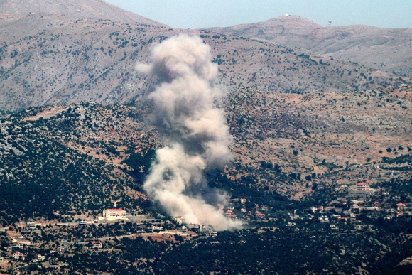 1 Duc Ha Lan Keu Goi Cong Dan Khan Cap Roi Lebanon