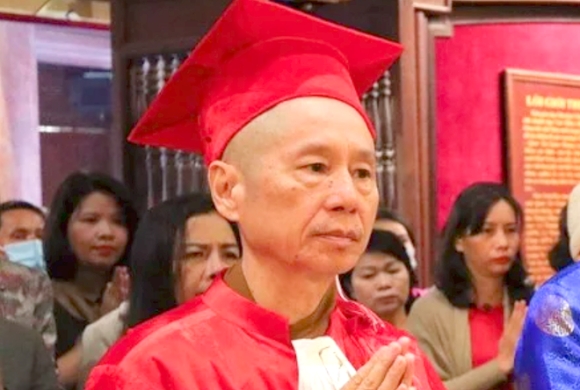 1 Thuong Toa Thich Chan Quang Dang Lam Nghien Cuu Sinh De Lay Bang Tien Si Thu 2