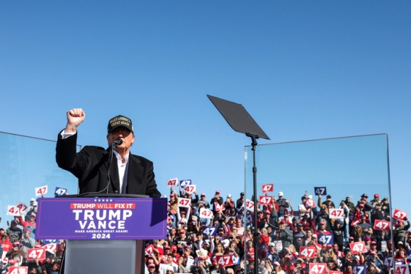 1 Ong Trump Van No Nhieu Bang O My Hon Trieu Usd