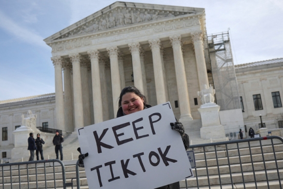 1 Tiktok Phan Tran Truoc Toa An Toi Cao My