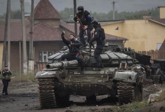 1 Ukraine Tuyen Bo Pha Huy Hon 1000 Xe Tang Nga Tu Dau Nam Den Nay