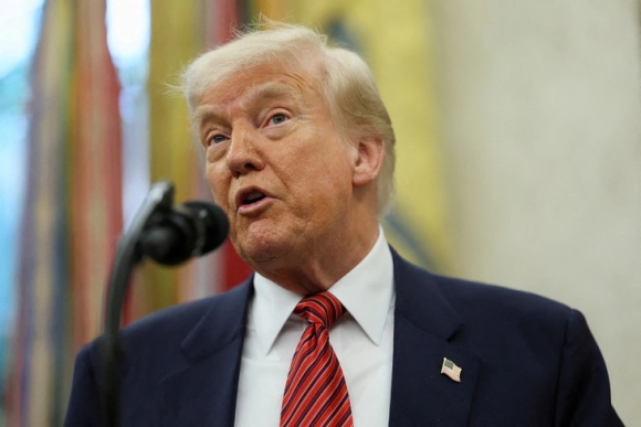 1 Trump Ky Lenh Cam Nhap Canh Voi Cong Dan 12 Nuoc
