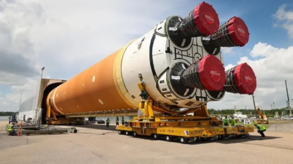 1 Khau Chien Trump Musk Nasa Gap Khung Hoang Lon Nhat Toi Nay