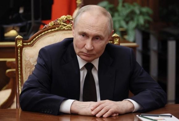 1 Putin Ky Luat Cho Nguoi Nuoc Ngoai Nhap Ngu