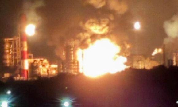 1 Ukraine Tan Cong Nha May Loc Dau Lon Nhat Cua Nga Kho Dau O Luhansk Bi Tap Kich