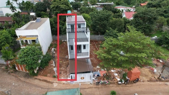 1 Dak Lak Co Tinh Xay Nham Tren Dat Nguoi Khac Hang Xom Noi Con Thach Thuc Di Kien Di