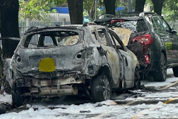 2 O To Boc Chay Ngun Ngut Trong Khuon Vien Chung Cu O Thao Dien