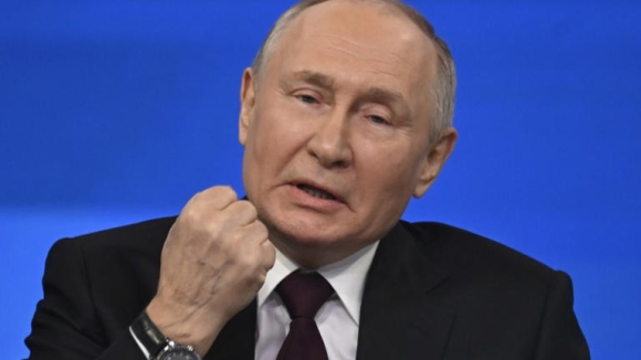 1 Ong Putin Canh Bao Se Tra Dua Neu Eu Dung Tai San Bi Phong Toa Cua Nga De Vien Tro Cho Ukraine