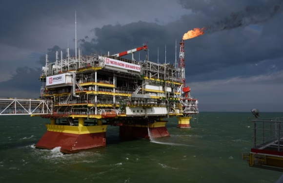 1 Ukraine Tien Hanh Vu Tan Cong Bi Mat Siet Don Vao Huyet Mach Tai Chinh Cua Nga