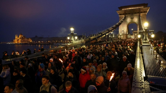 2 Hon 50000 Nguoi Bieu Tinh Tai Budapest Doi Thu Tuong Orban Tu Chuc