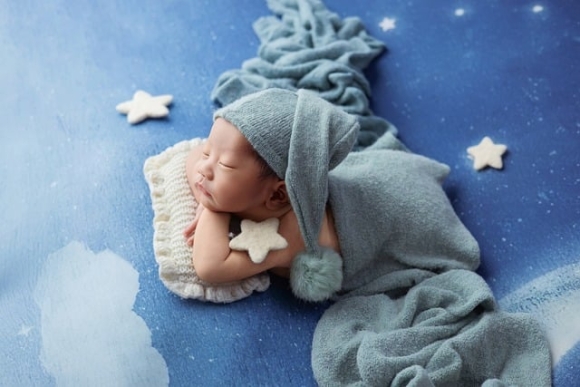 1 Quy Dinh Ve Quyen Cu Tru Cho Tre Em Sinh Tai Duc Theo Luat Phap