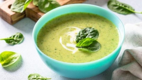 1 5 Mon Sup Bo Duong Giup Lam Am Co The No Lau Va Tang Cuong Mien Dich Trong Mua Dong