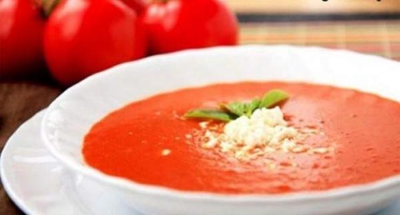 2 5 Mon Sup Bo Duong Giup Lam Am Co The No Lau Va Tang Cuong Mien Dich Trong Mua Dong