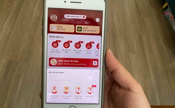 3 Chinh Thuc Tu Nay Nguoi Dan Di Kham Benh Khong Can Xuat Trinh So Giay