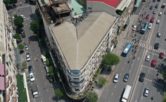 4 Trai Dang Cua Novaland Vua Chi 1400 Ty Gian Tiep Thau Tom Do Hop Ha Long Thi Vuong Lum Xum Thit Ban