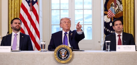 Châu Âu dự đoán Mỹ tấn công quân sự vào Iran trong 24 giờ tới