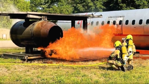 1 Bao Dong Do Duc Dien Tap Phong Chong Tham Hoa Quy Mo Lon Tai Berlin