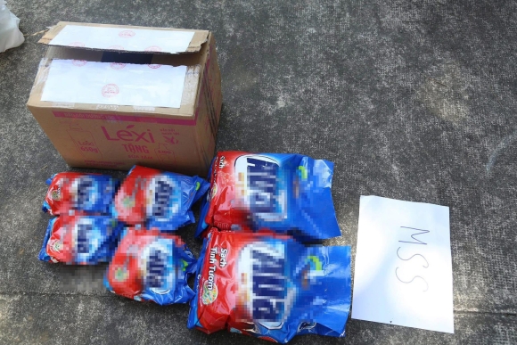 4 Triet Pha Cong Xuong Phu Phep Hang Chuc Tan Bot Ngot Nuoc Mam Bot Giat Gia Tuon Ra Cac Tiem Tap Hoa