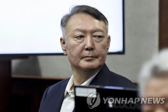 1 Cuu Tong Thong Han Quoc Bi Tuyen An Tu Chung Than Vi Thiet Quan Luat