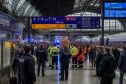 Tấn công bằng dao tại ga trung tâm Hamburg: 18 người bị thương