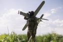 Ukraine dùng drone giá rẻ tập kích đoàn xe tải, 'đốt trụi' hậu cần của Nga