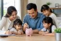 Có con ở Đức, tiền đóng Pflegeversicherung có thể giảm: Người Việt cần biết gì?