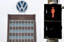 Volkswagen báo lãi quý 2 giảm một phần ba, chịu sức ép từ đối thủ Trung Quốc