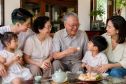 Độc thân khi về già: ở Đức là tự do, về Việt Nam lại nghe thương đến lạ