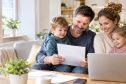 Các khoản hỗ trợ cho cha mẹ ở Đức năm 2026: cần phân biệt trợ cấp tiền mặt và ưu đãi thuế