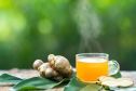 Vì sao uống trà gừng sau bữa tối bảo vệ thận